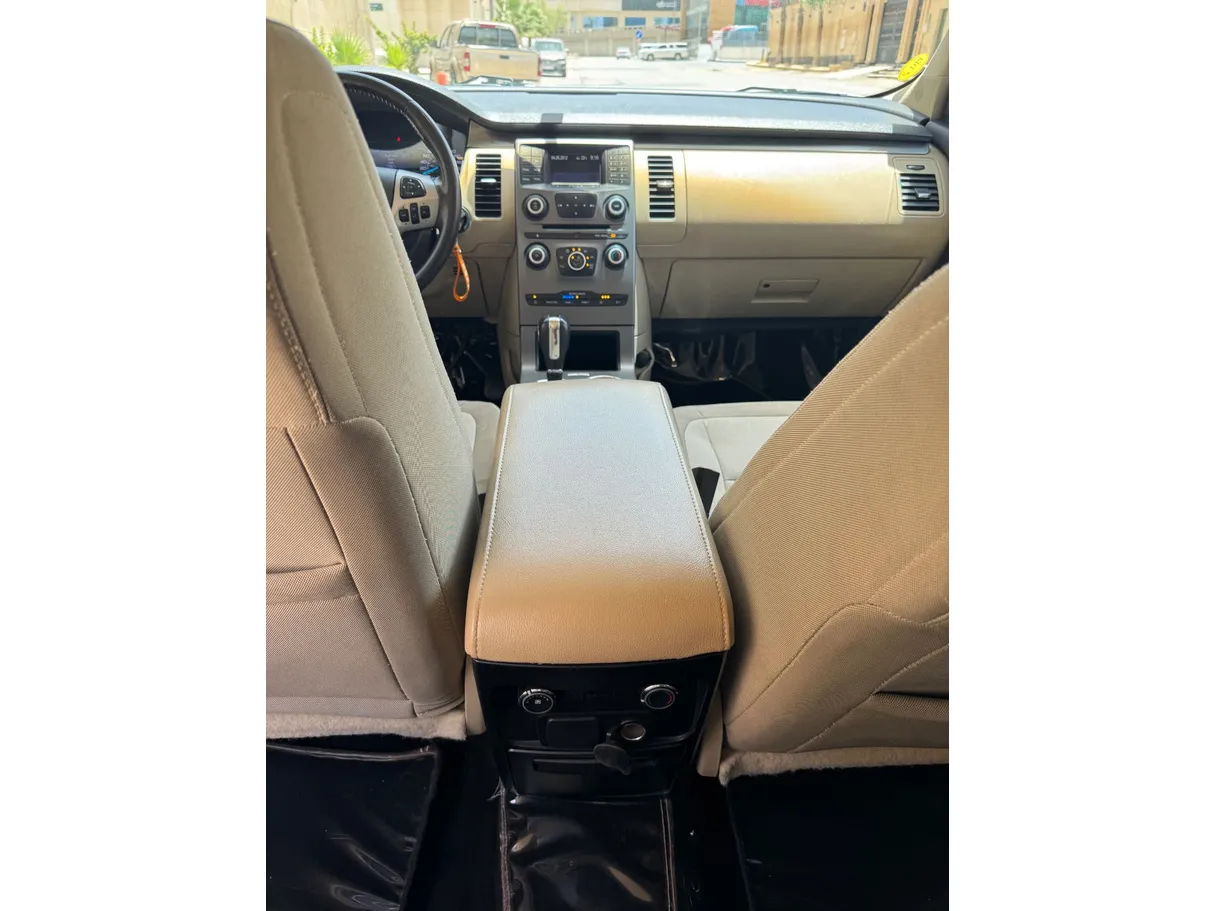 Car image 21