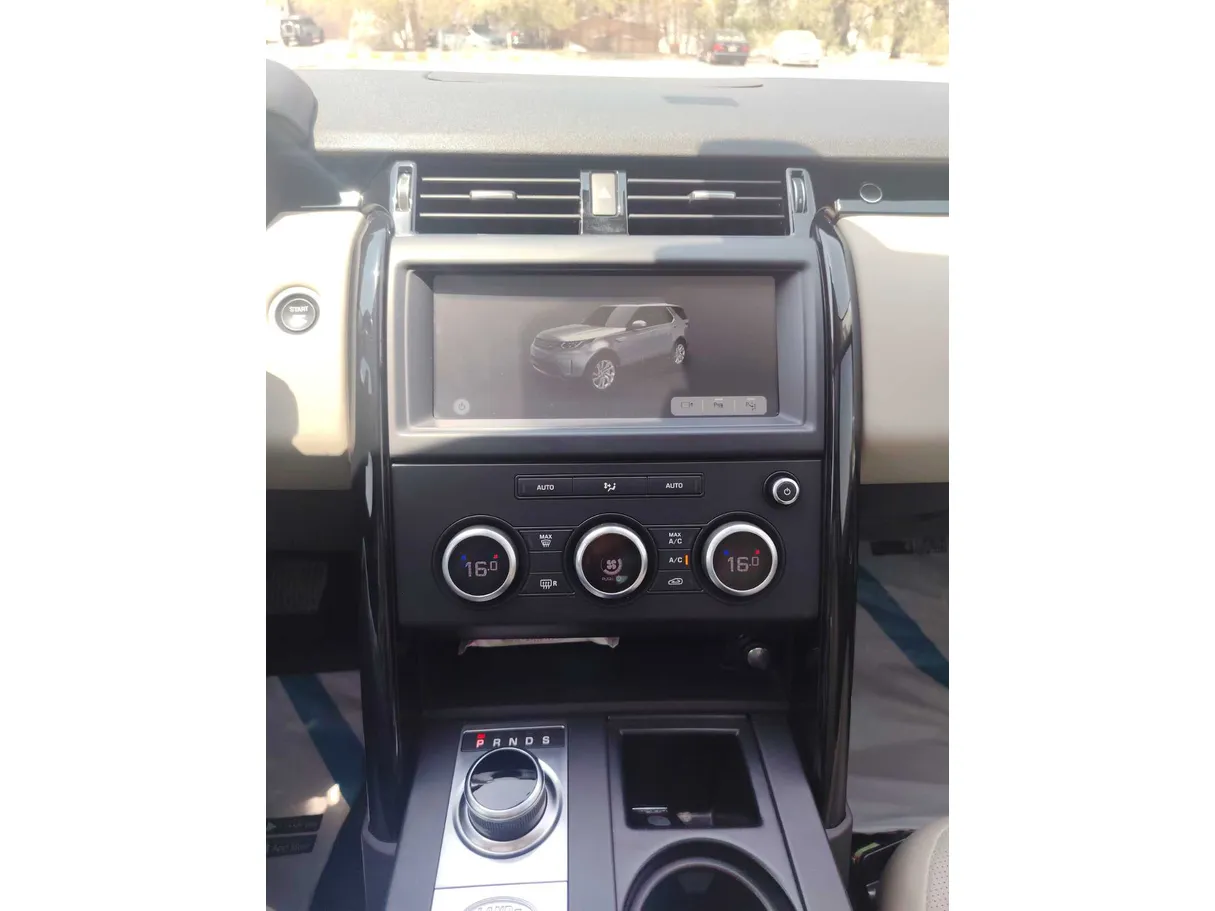 Car image 21