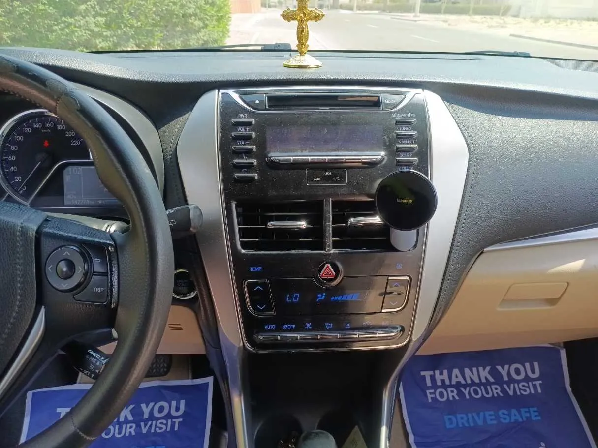 Car image 16