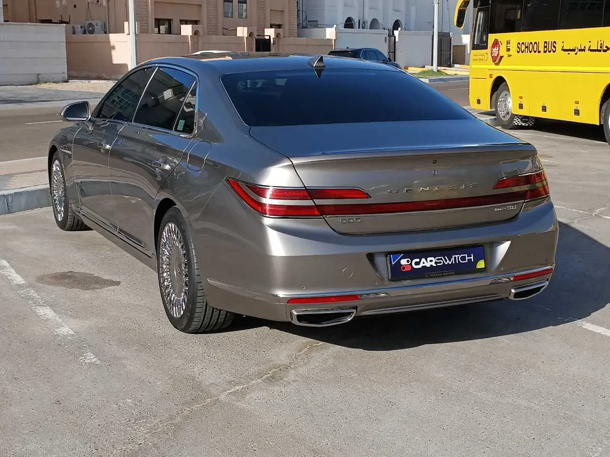 Car image 7