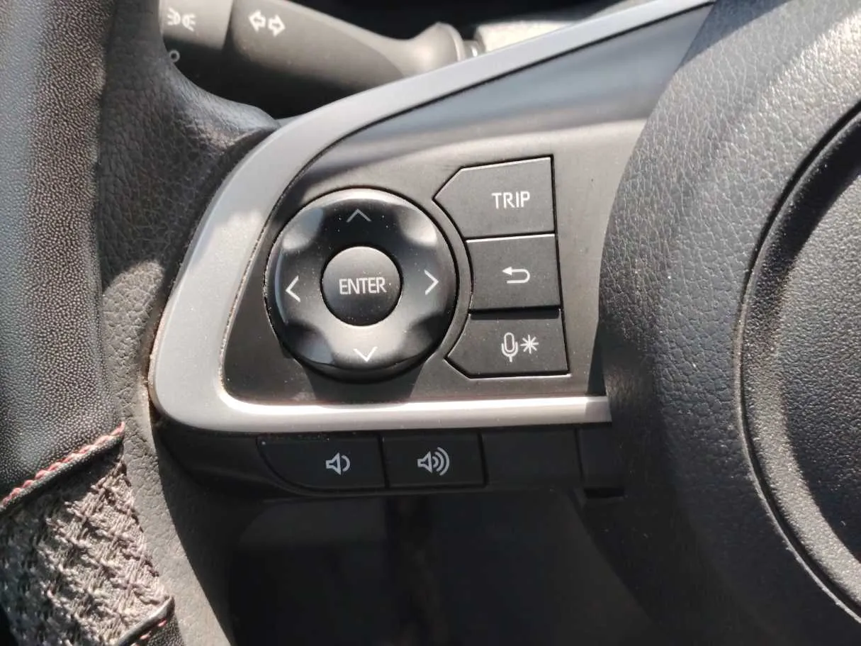 Car image 23
