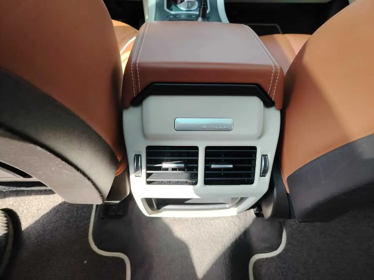 Car image 43