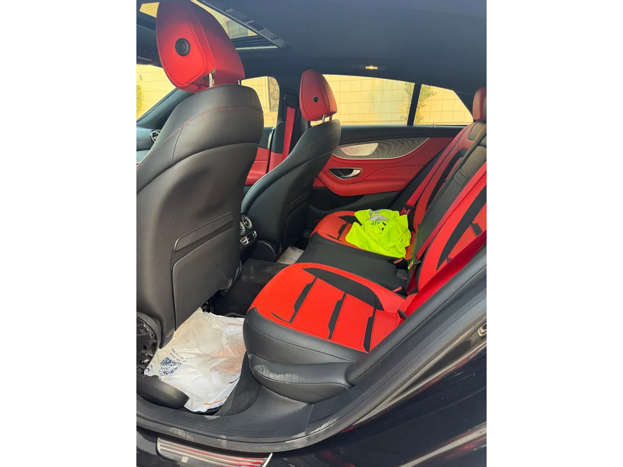 Car image 13