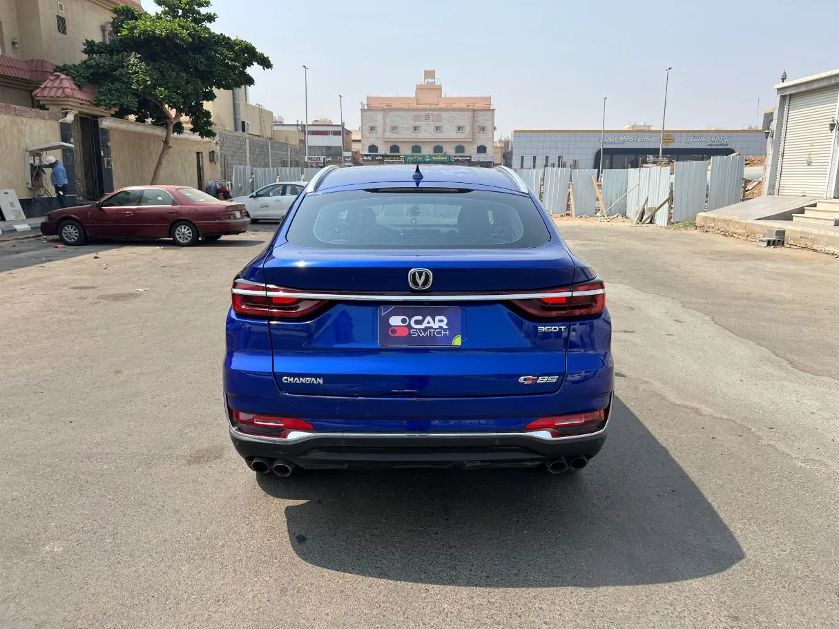Car image 6