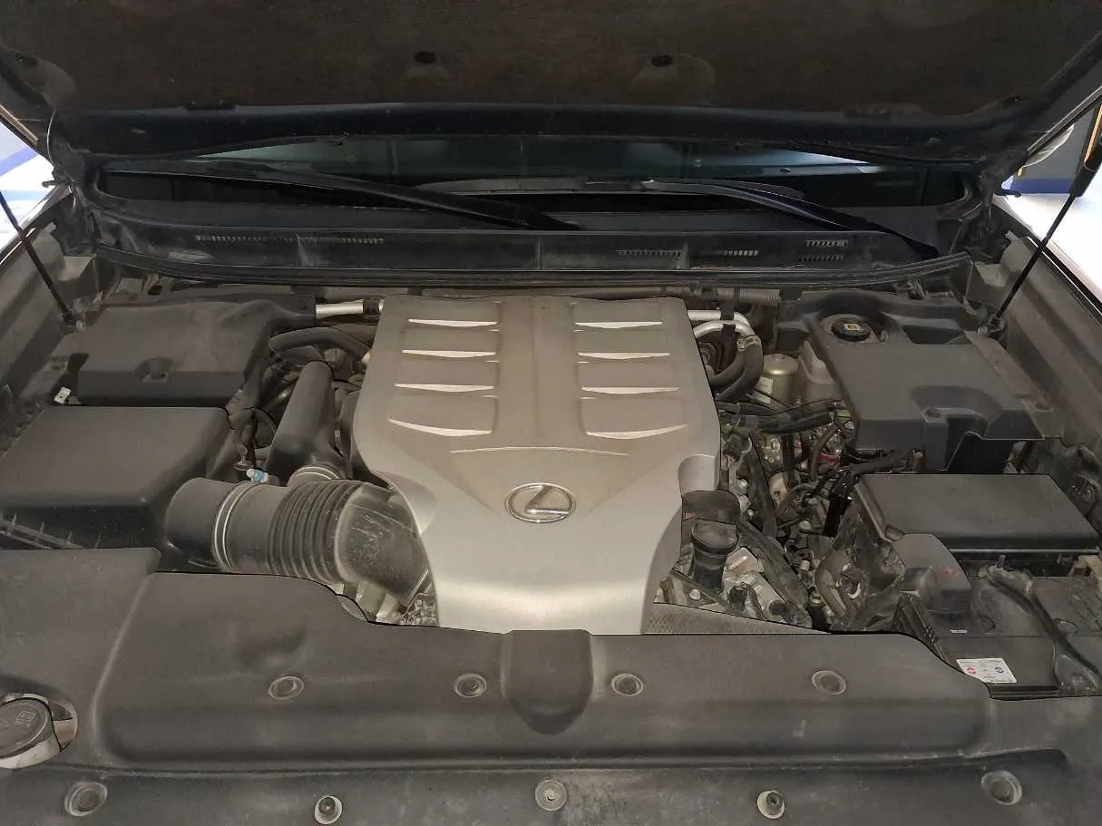 Car image 22
