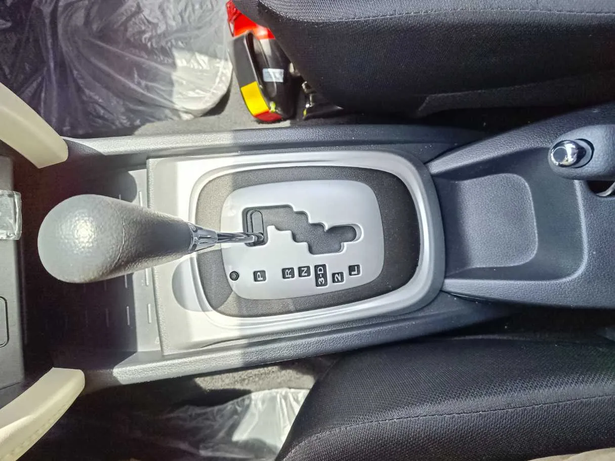 Car image 22