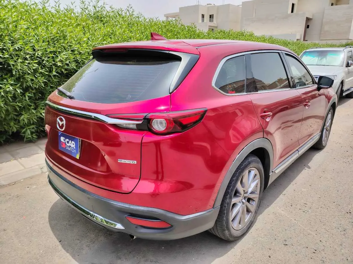 Car image 5
