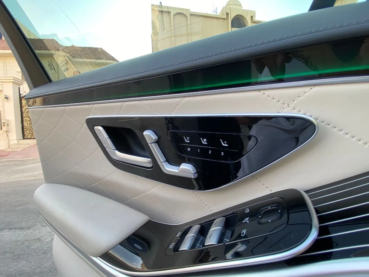 Car image 29
