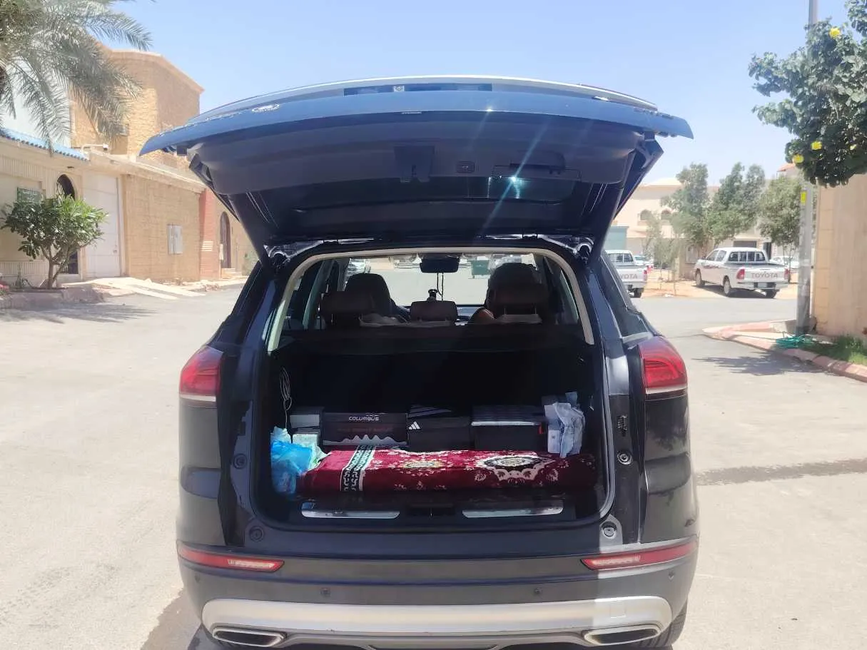 Car image 22
