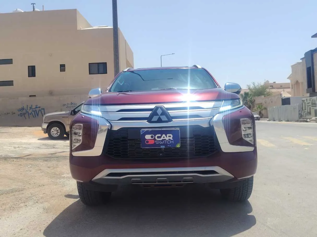 Car image 2