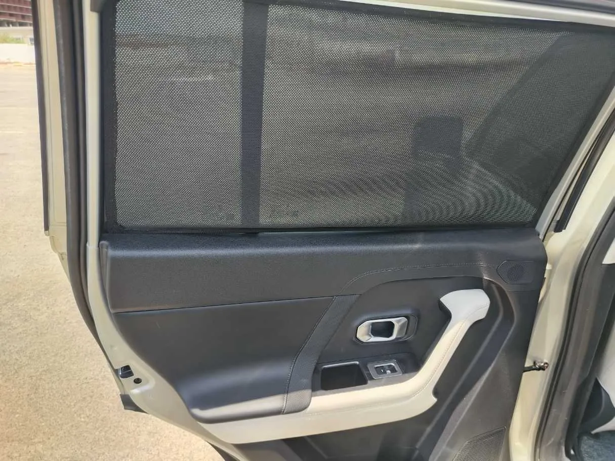 Car image 33