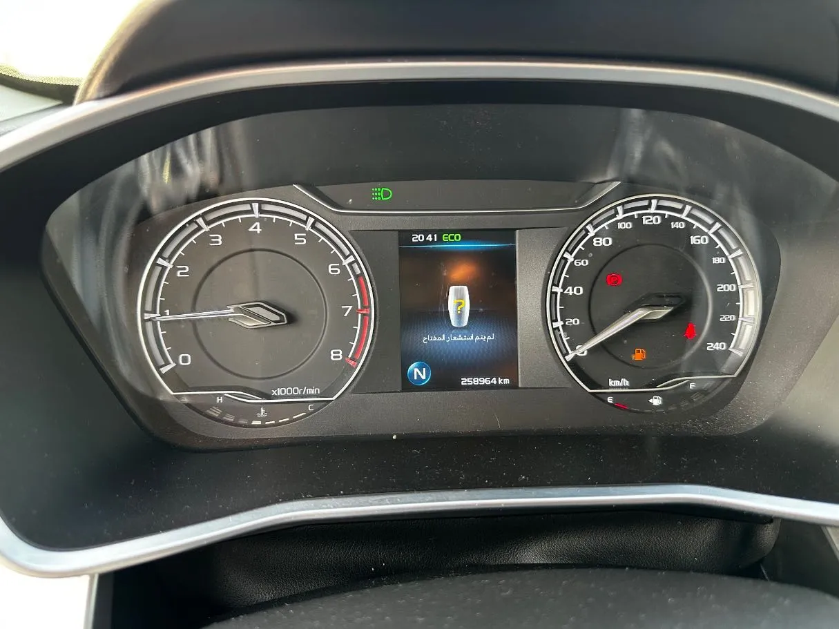 Car image 19