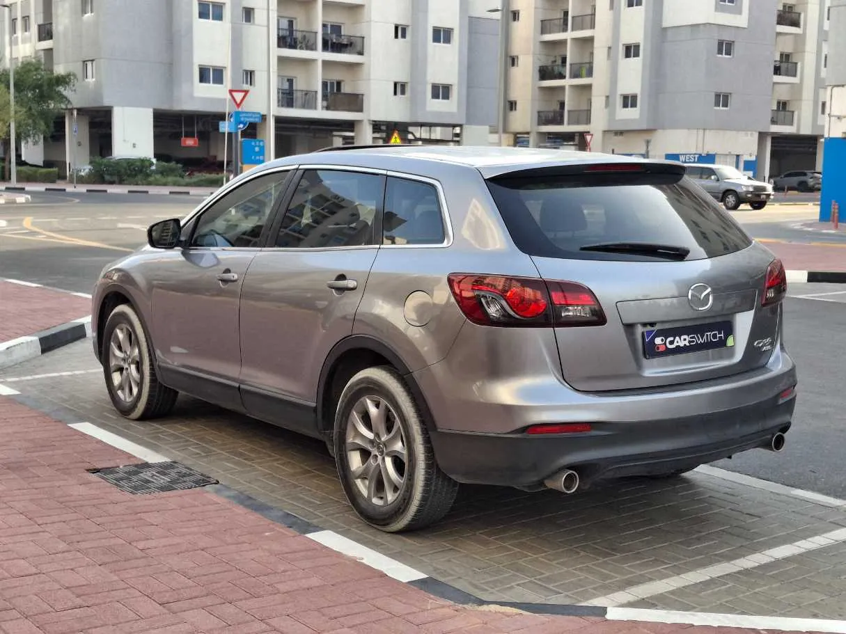 Car image 5