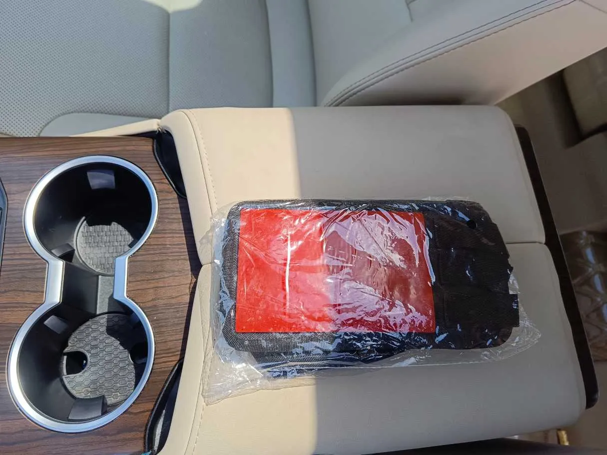 Car image 36
