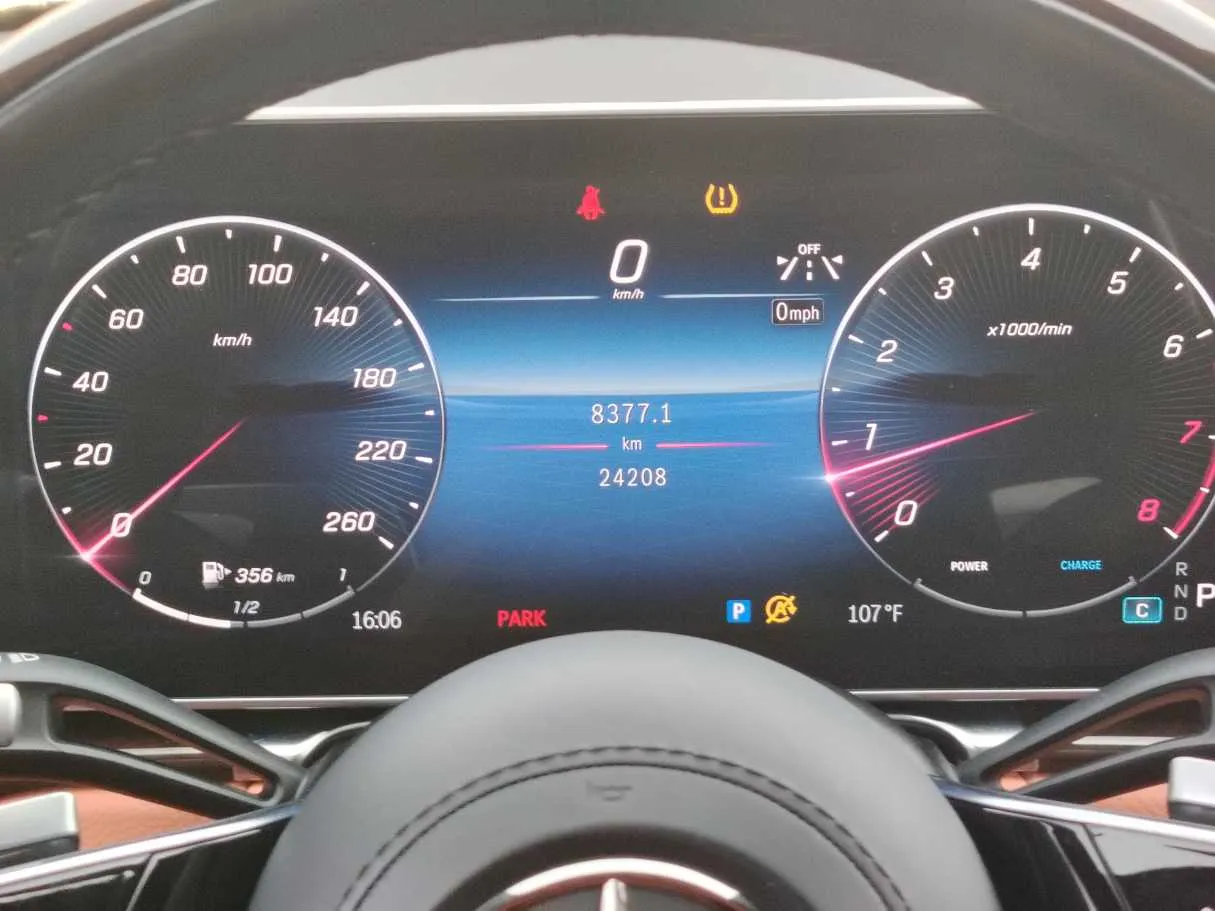 Car image 23