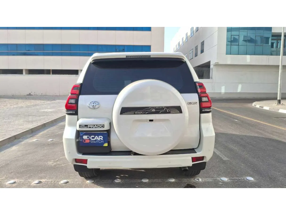 Car image 6