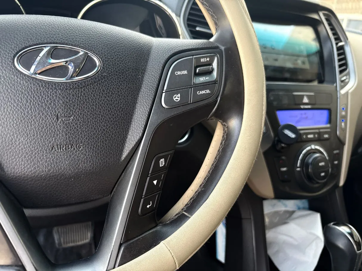 Car image 30