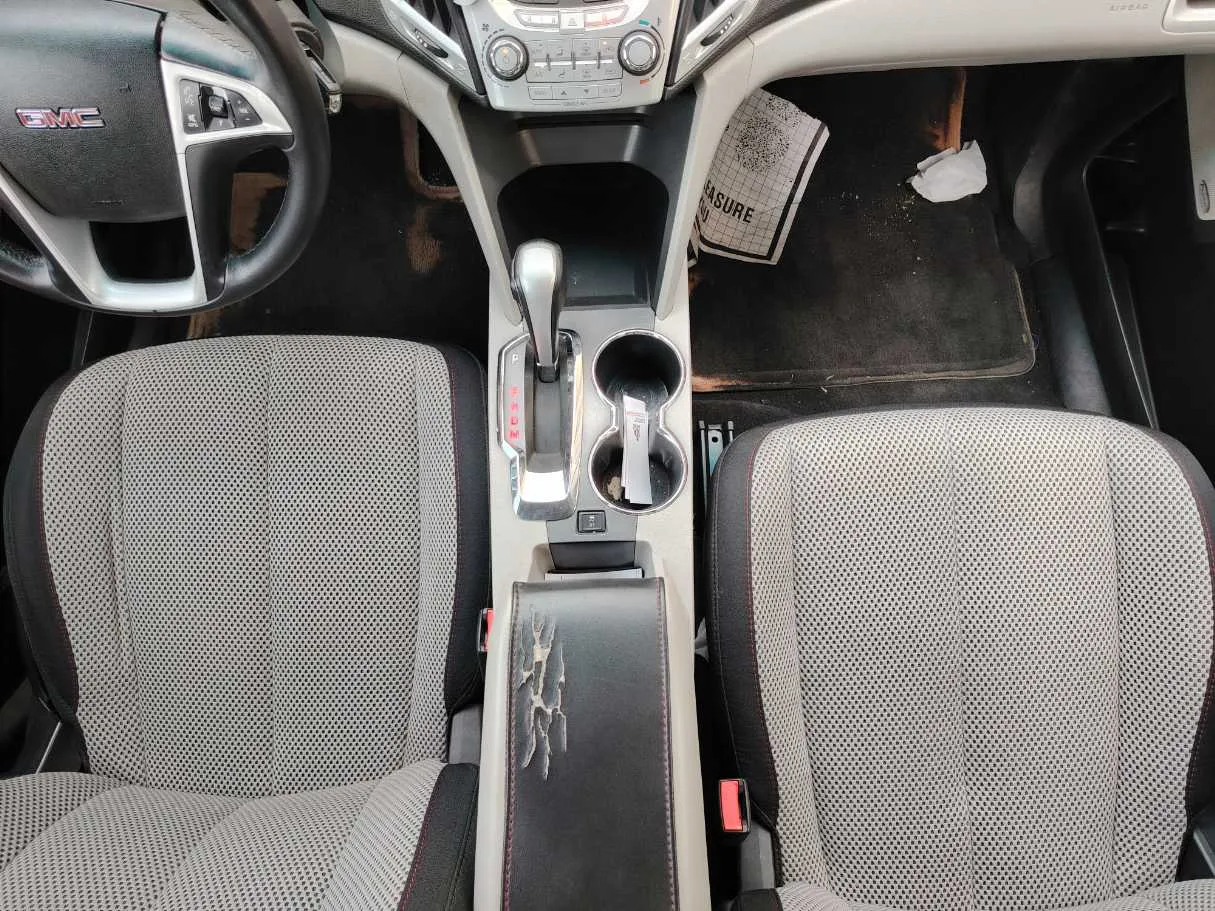 Car image 17