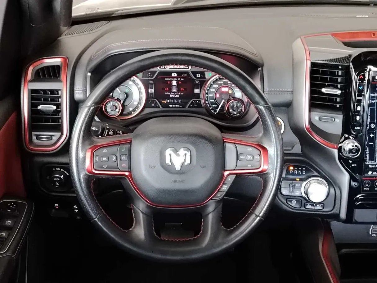 Car image 22