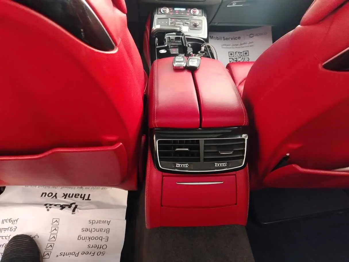 Car image 37