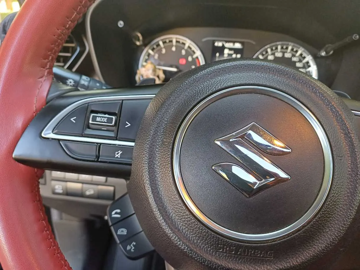 Car image 21