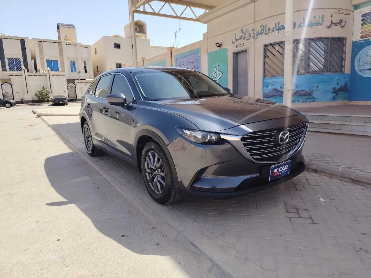 Car image 3