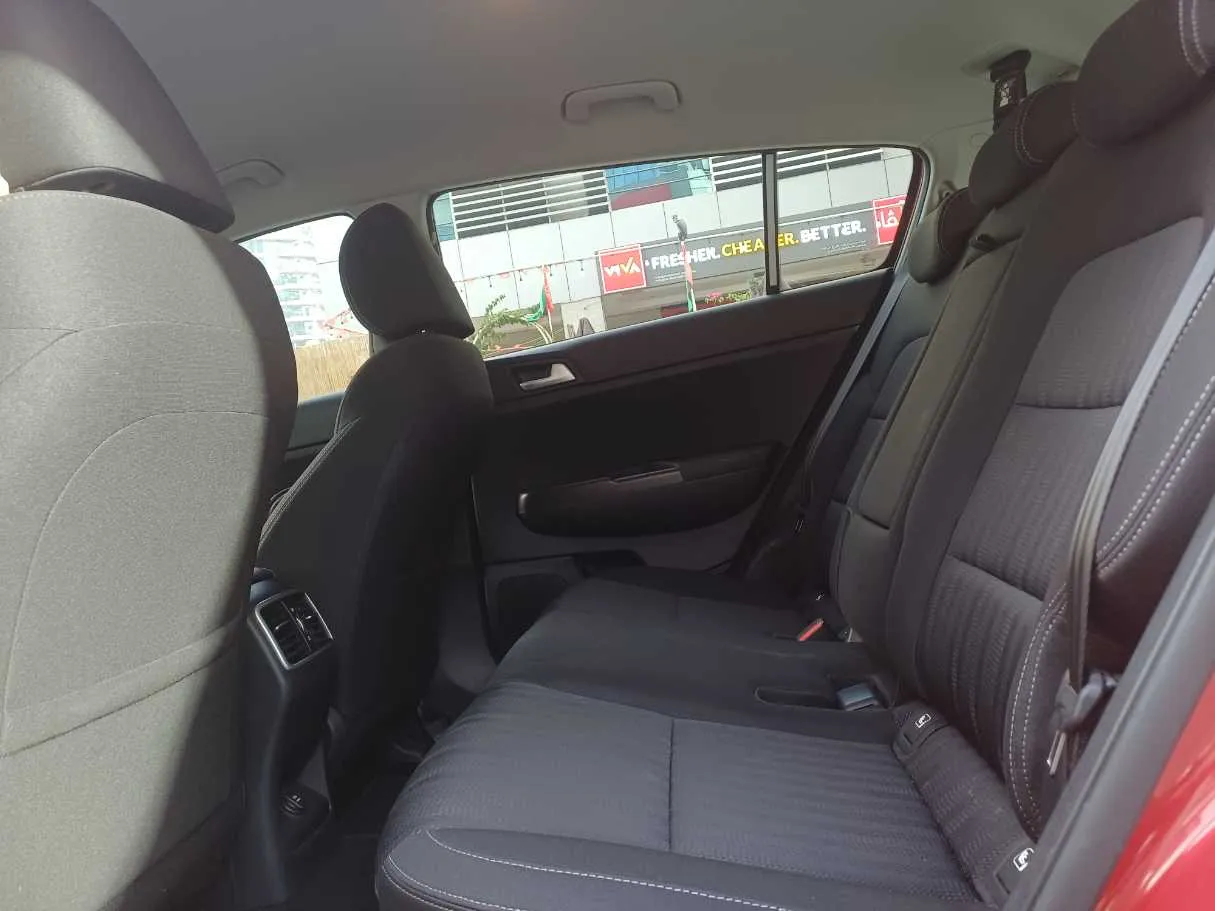 Car image 13