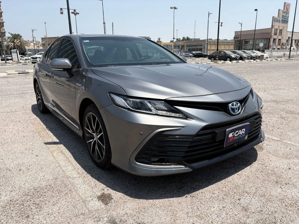 Car image 3