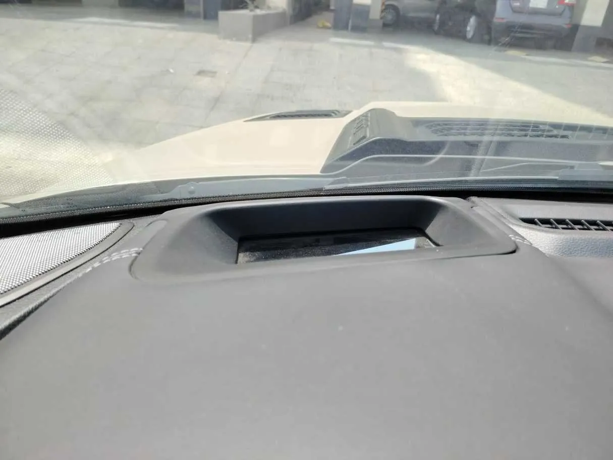 Car image 39