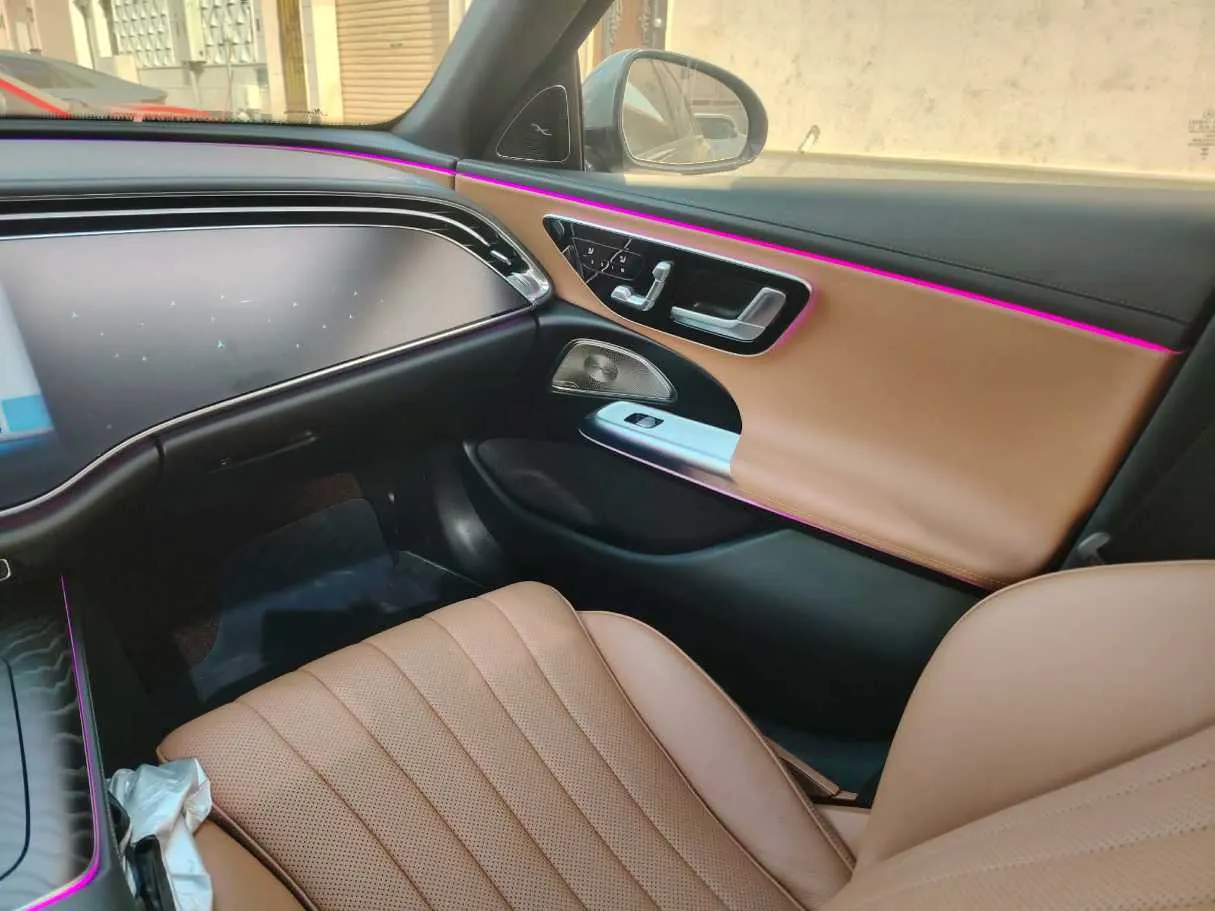 Car image 23