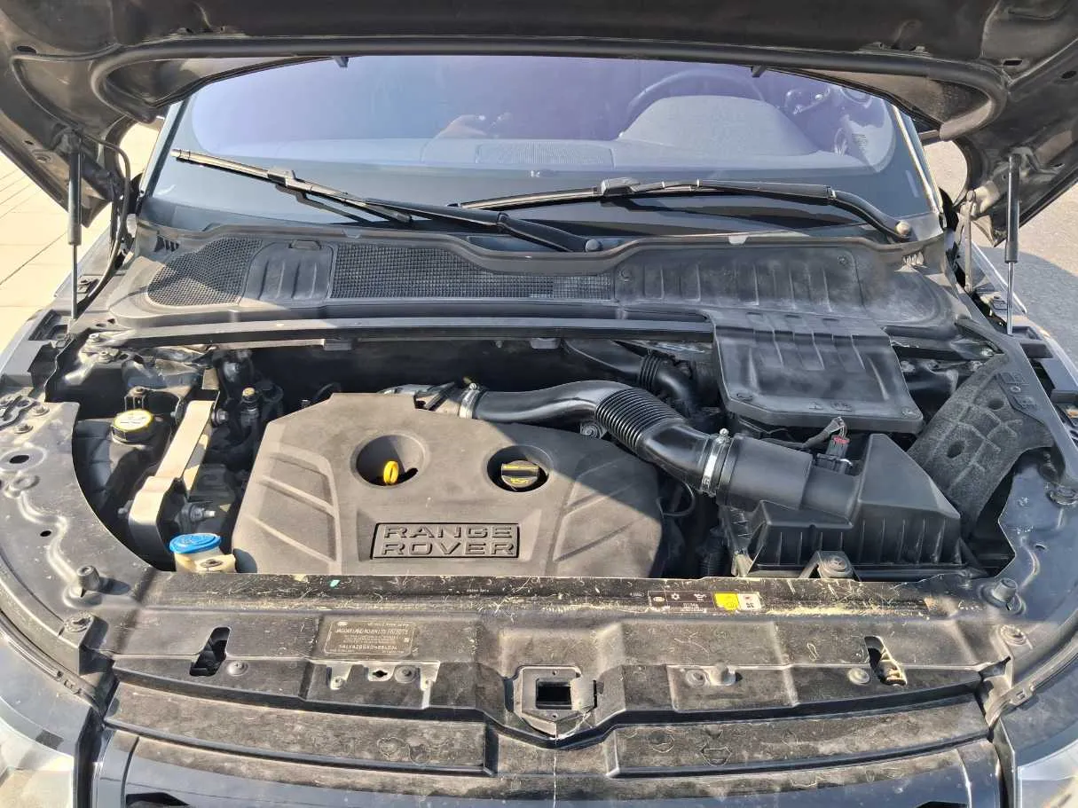 Car image 21