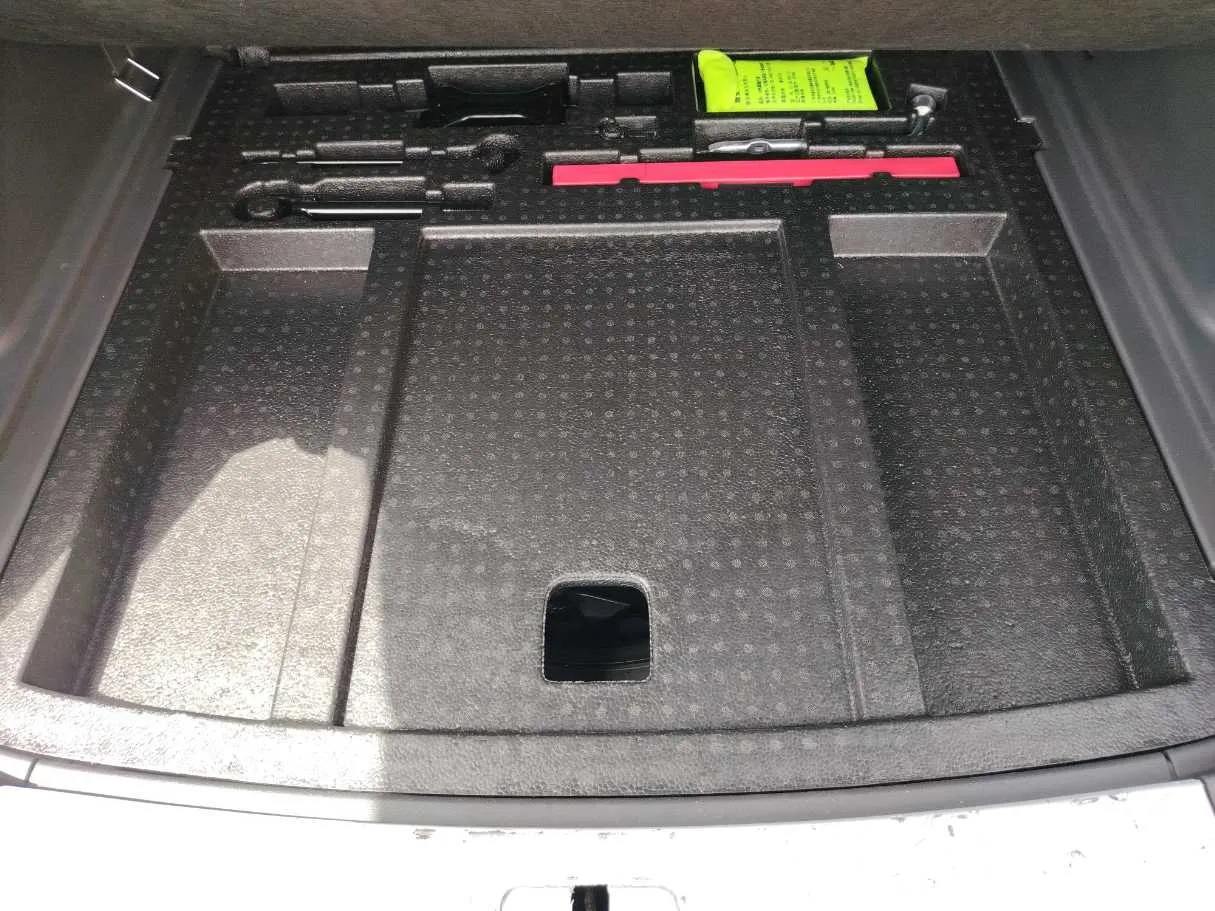 Car image 38