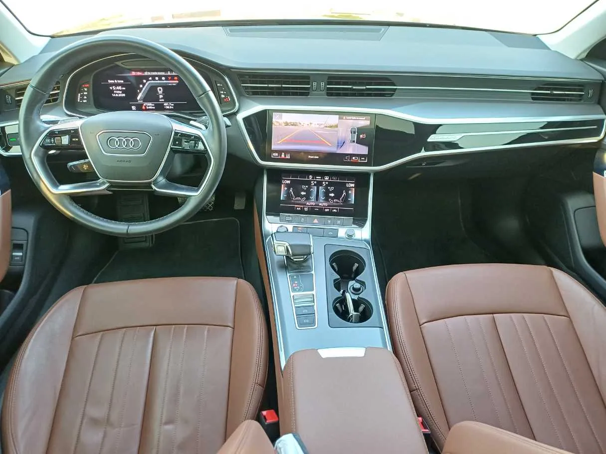 Car image 15
