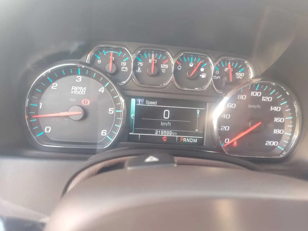 Car image 19