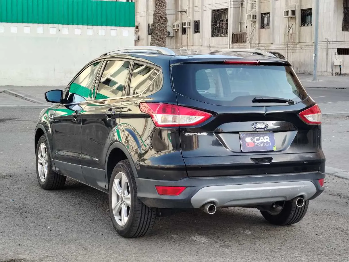 Car image 7