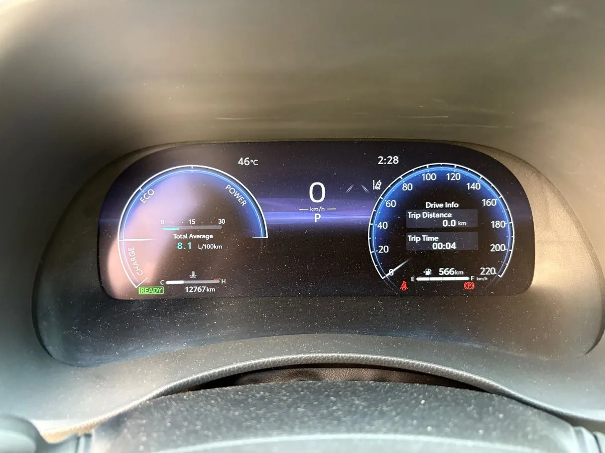 Car image 26