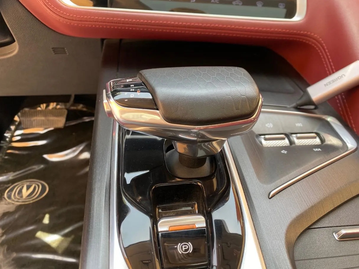 Car image 16