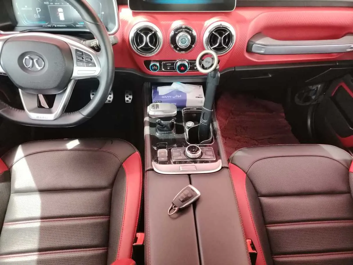 Car image 27