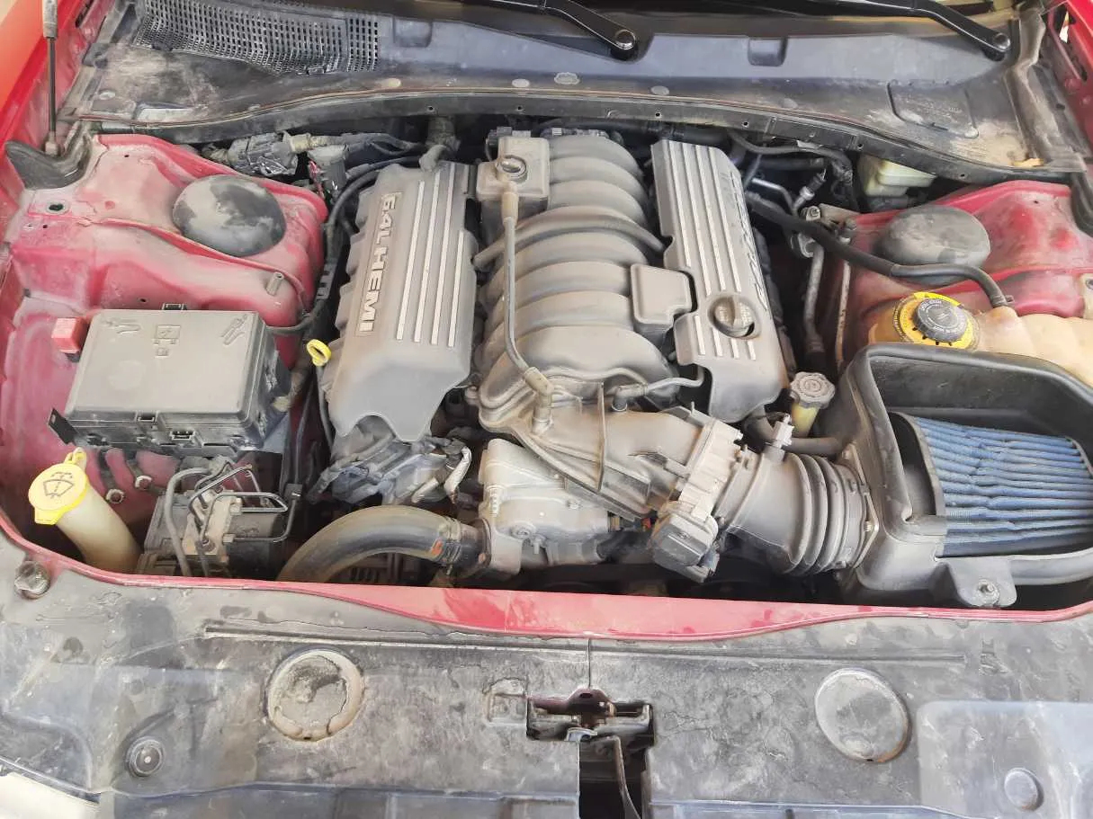 Car image 19