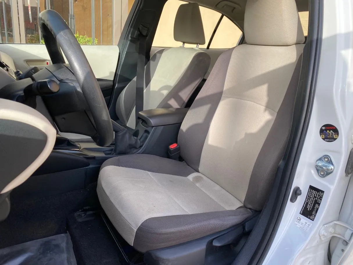 Car image 11