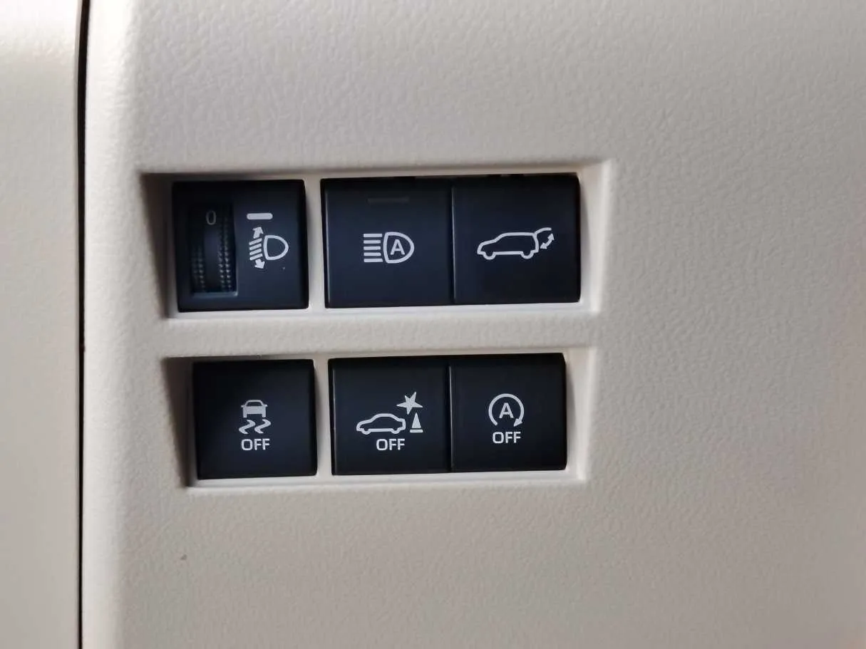 Car image 31