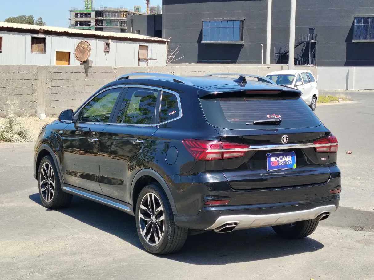 Car image 6