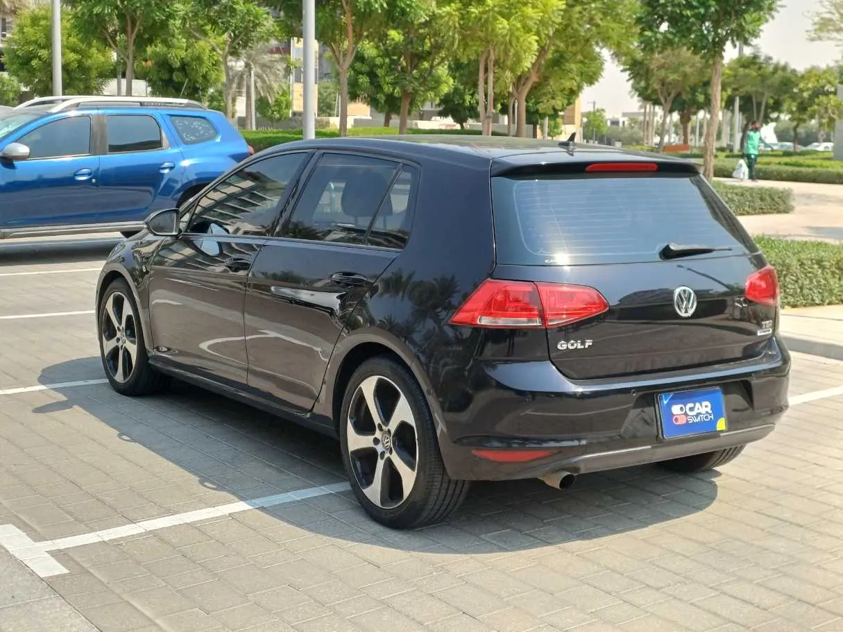 Car image 7