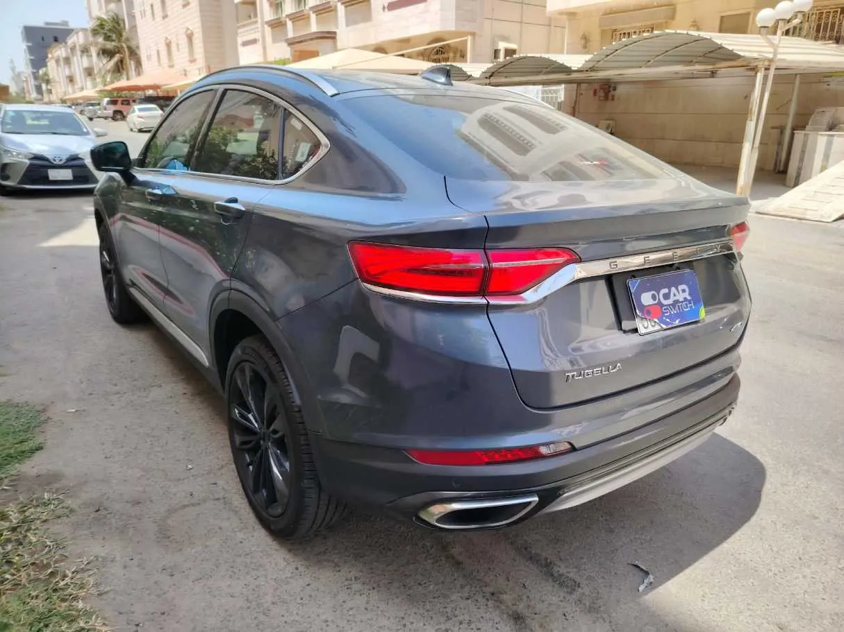 Car image 7