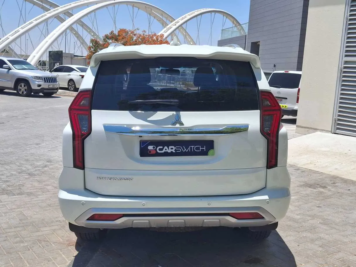 Car image 6