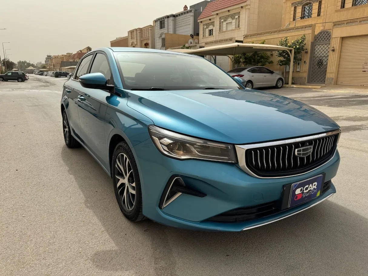 Car image 3