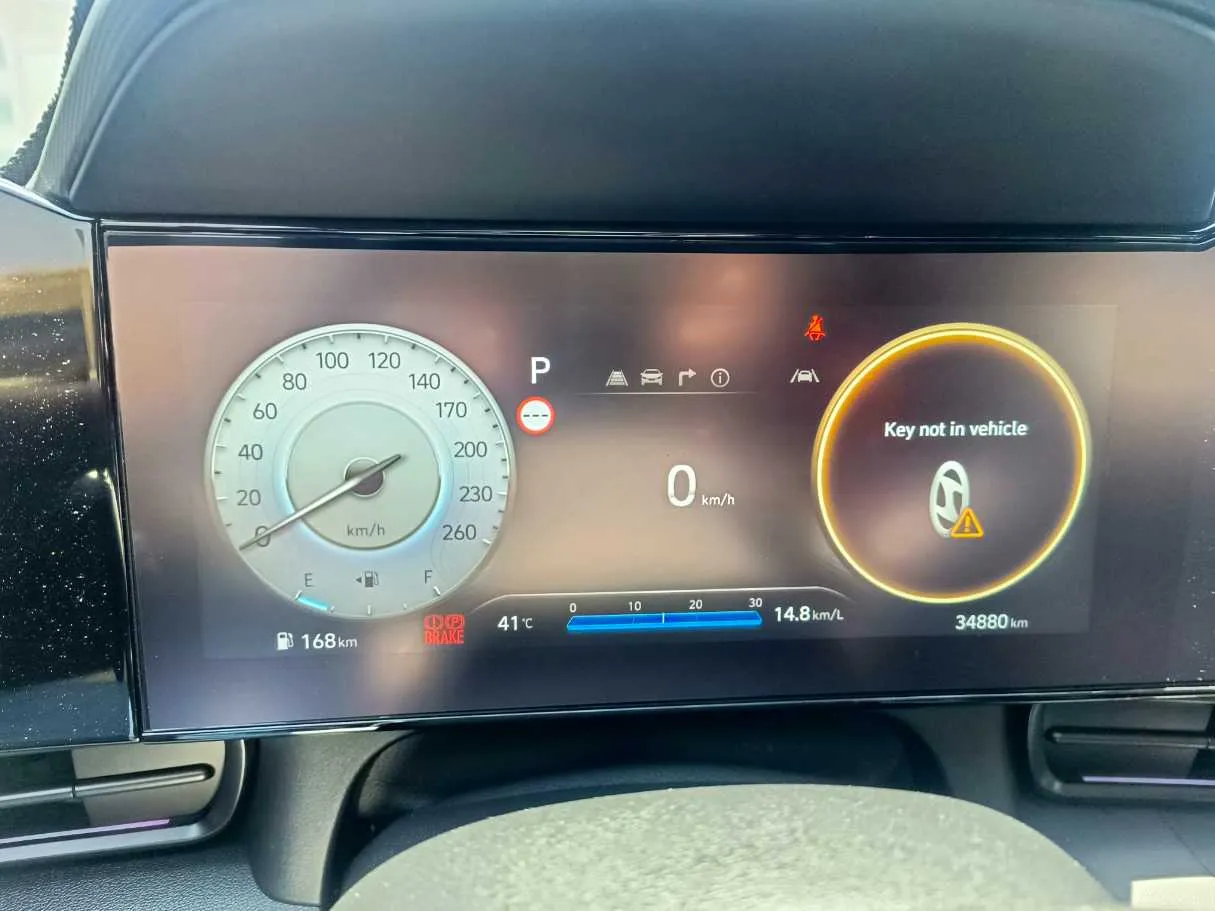 Car image 30