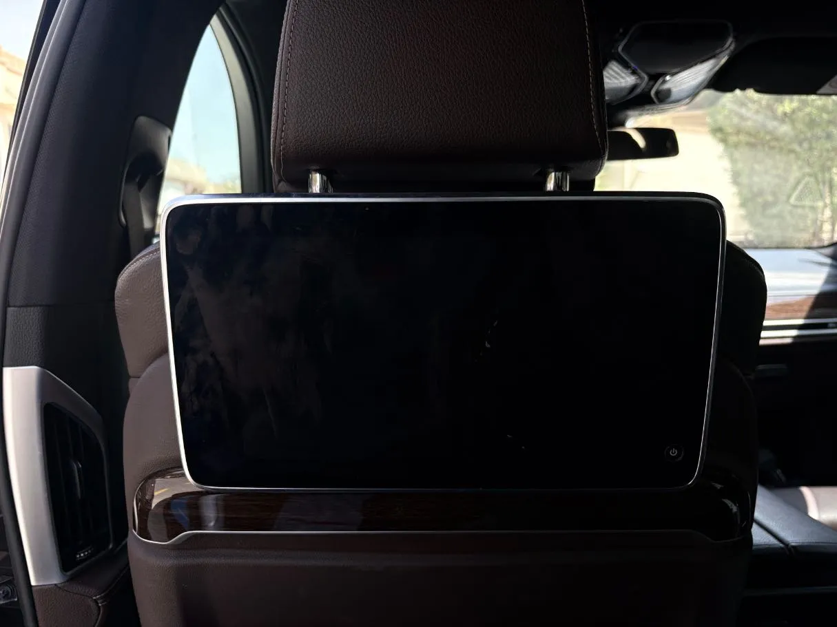 Car image 21