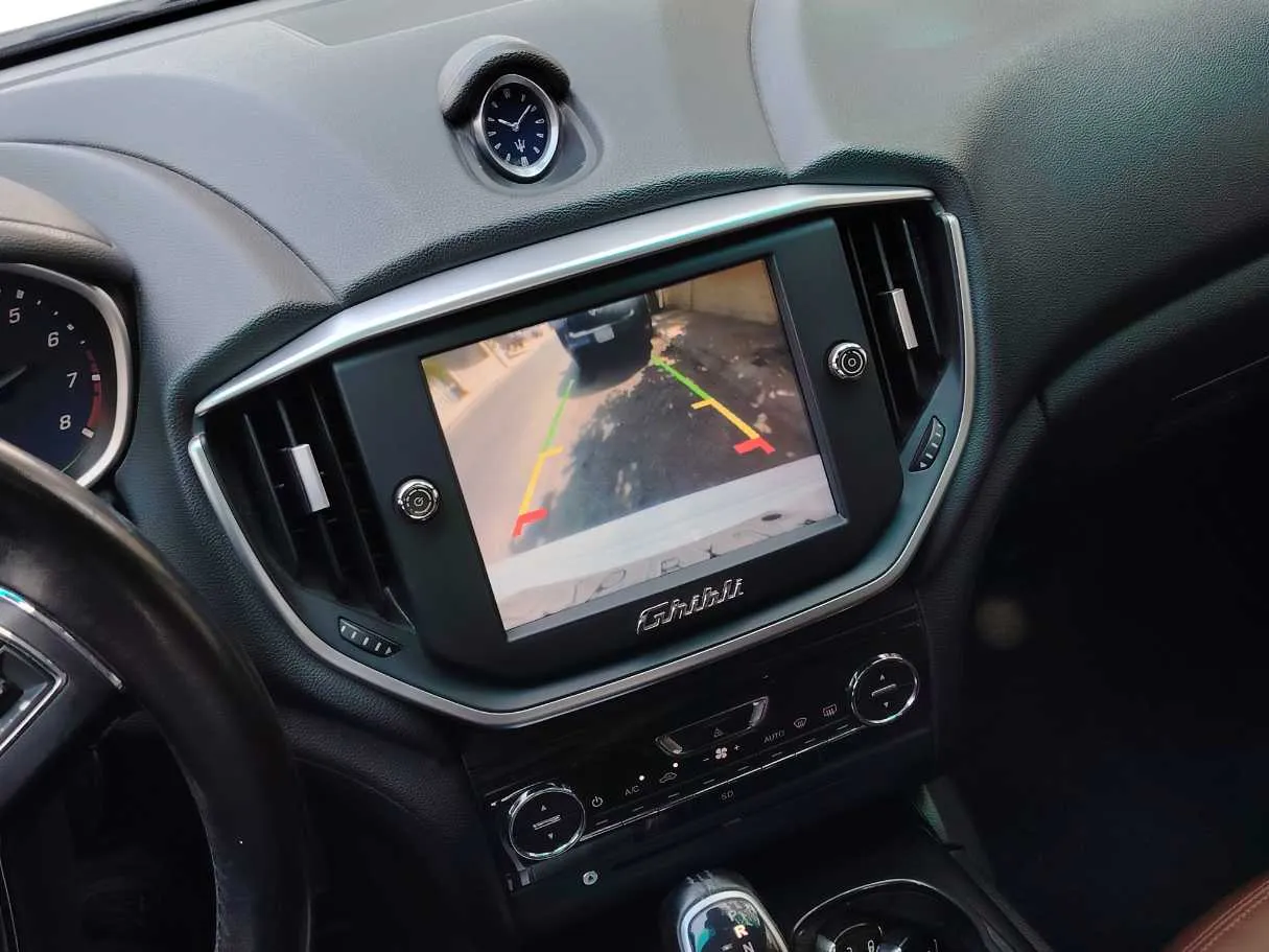 Car image 29