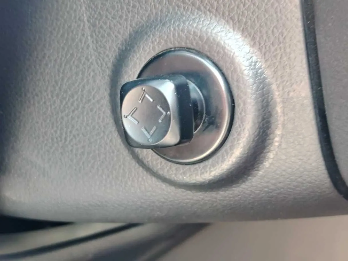 Car image 41